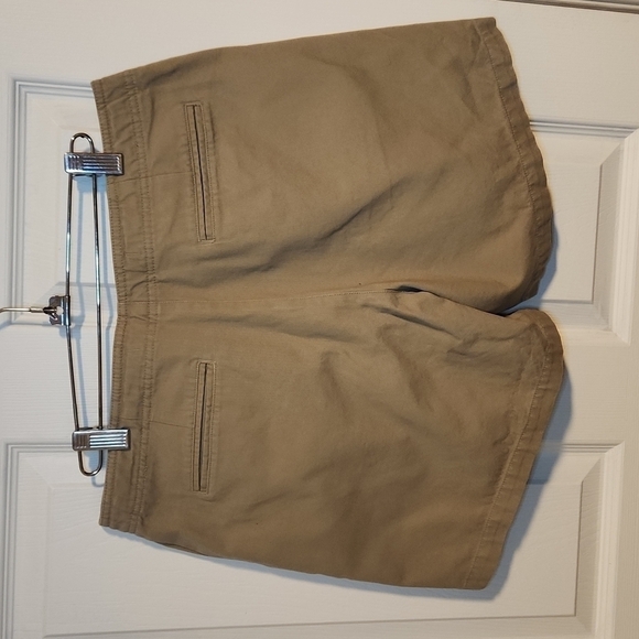 Old Navy Outlet Cotton Shorts - Picture 2 of 3
